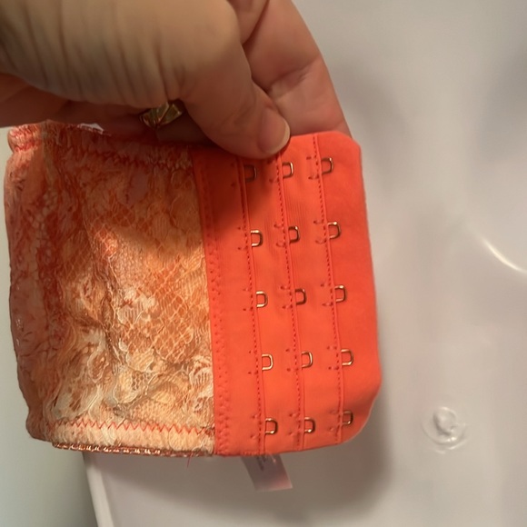 Beautiful summer top size M - Picture 5 of 6